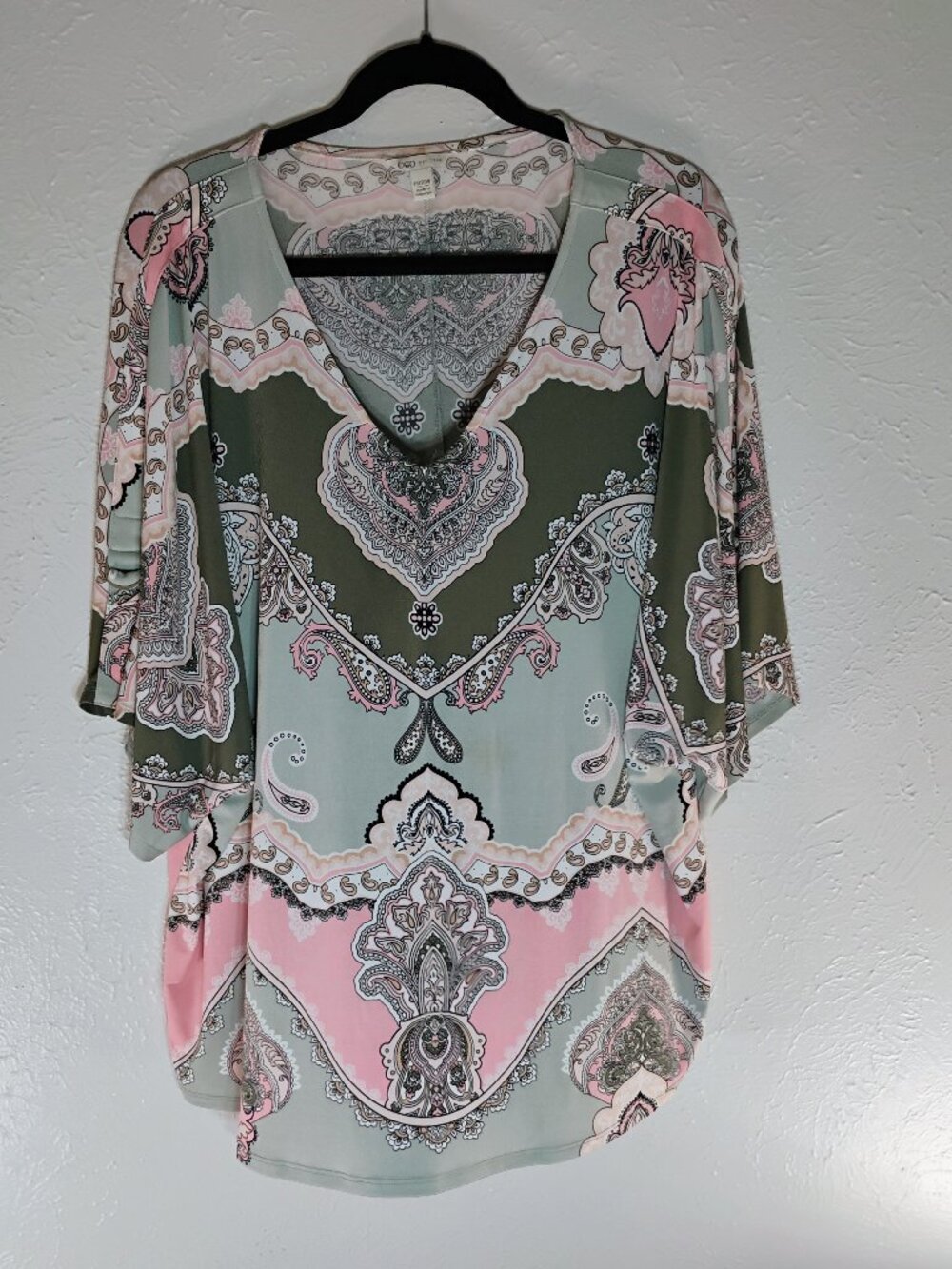 Cato Green Pink Dolman Sleeve V Neck Paisley Blouse Women's Size 18/20